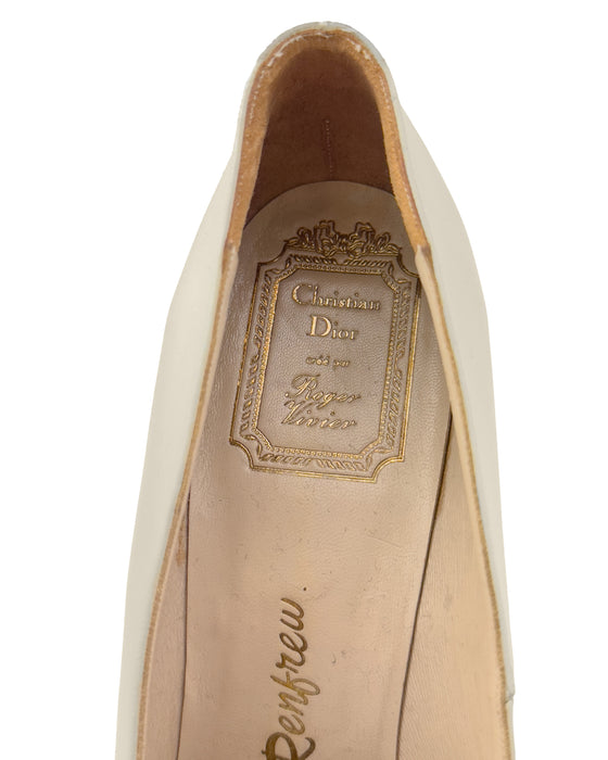 Beige Leather Pumps by Roger Vivier