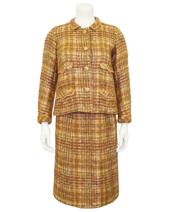 Vintage chanel tweed discount suit