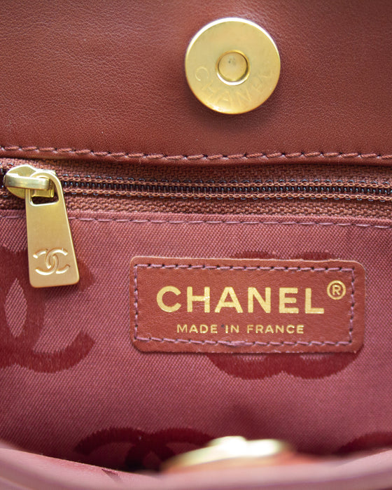 Chanel by Karl Lagerfeld 2015 White Classic Medium Chevron Double Flap Bag
