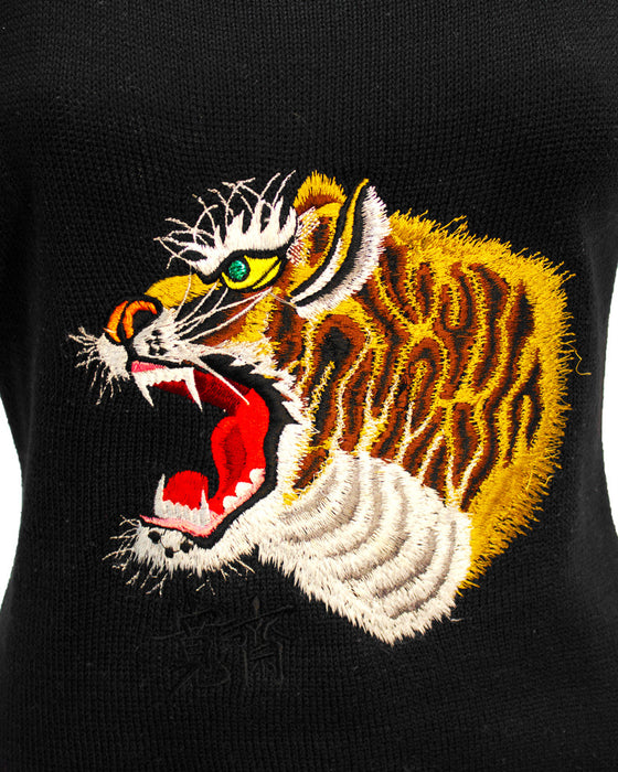 Black short sleeve sweater with tiger motif