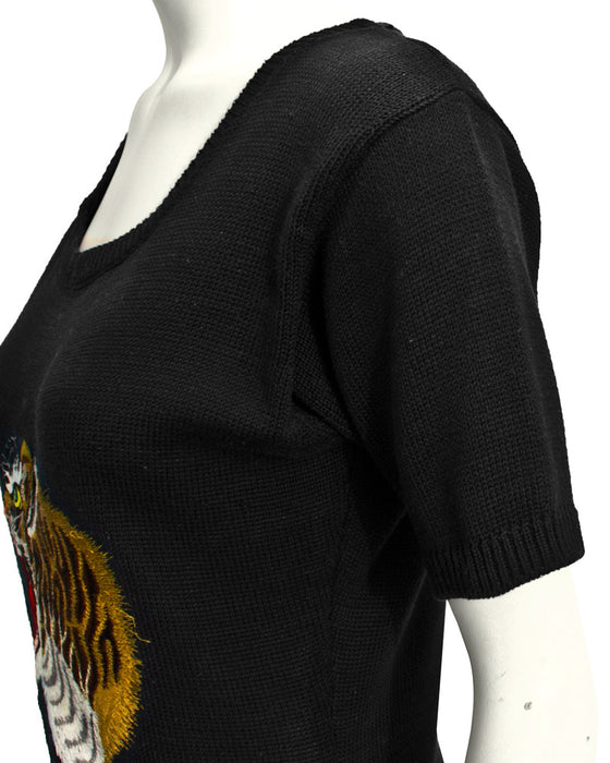 Black short sleeve sweater with tiger motif